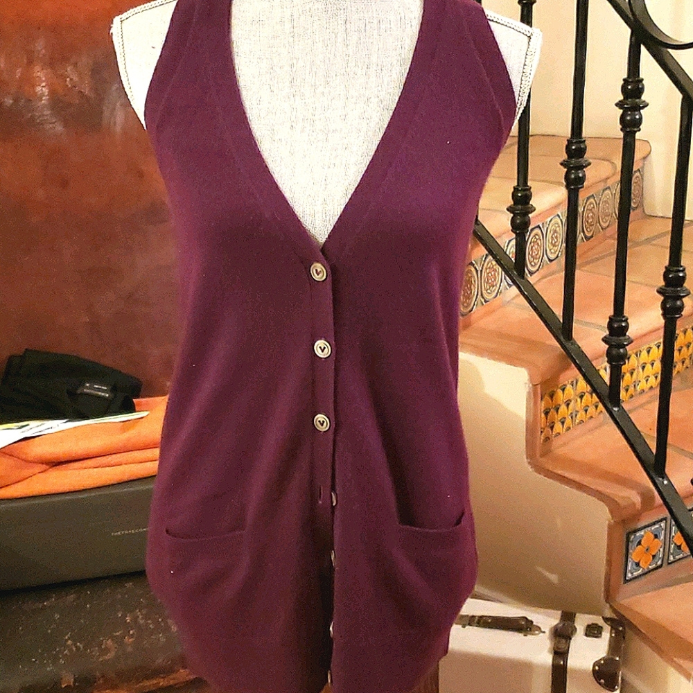 VINCE Cashmere vest
